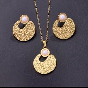 Pearl Necklace and  Earrings Set – 18K Plated Stainless Steel Jewelry